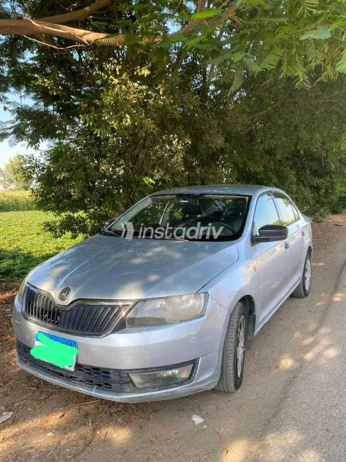 Skoda Rapid 2015 White Used for Sale - 2