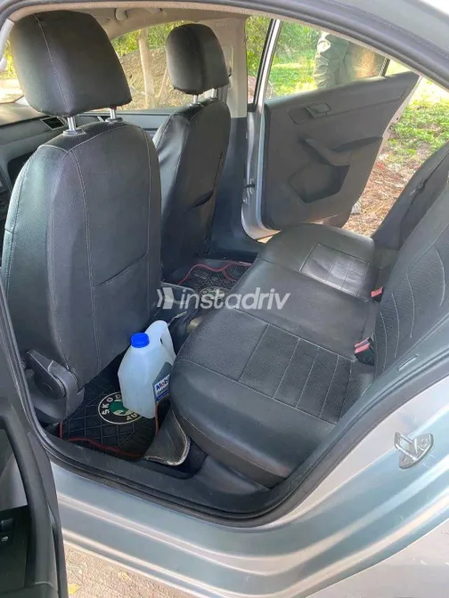 Skoda Rapid 2015 White Used for Sale - 7
