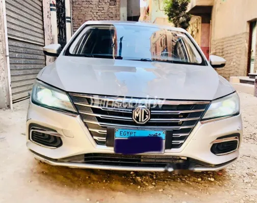 ام جى 5 2022 فضي مستعملة للبيع - 1