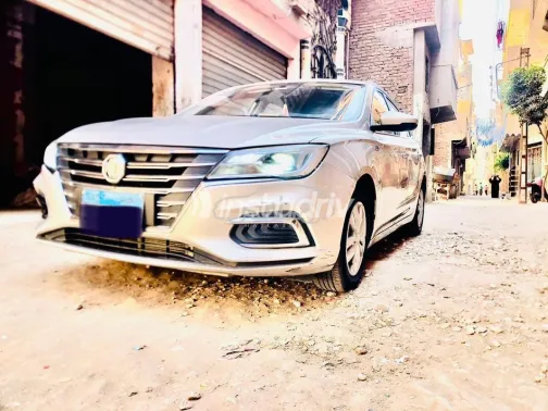 ام جى 5 2022 فضي مستعملة للبيع - 3
