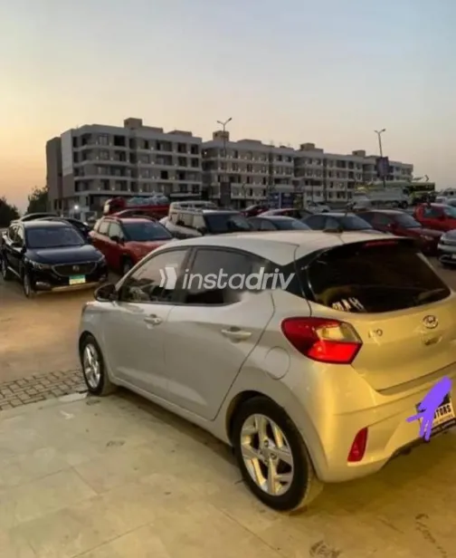 Hyundai I10 2022 White Used for Sale - 3