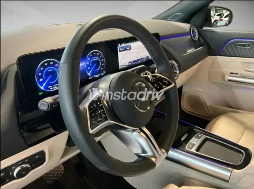 مرسيدس EQB 260 2025 أسود مستعملة للبيع - 9