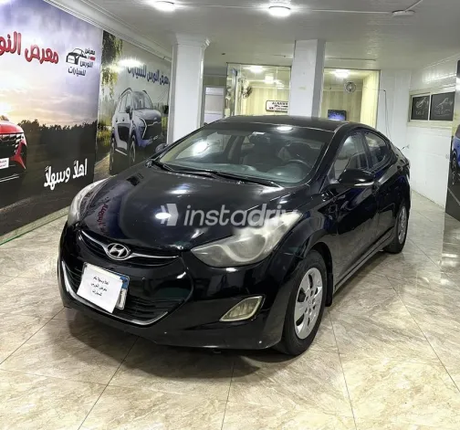 هيونداي إلنترا 2012 أسود مستعملة للبيع - 3