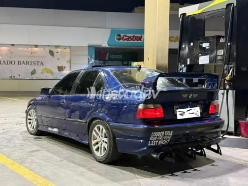 بي ام دبليو 3 Series 1994 أزرق مستعملة للبيع - 1