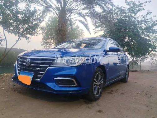 ام جى 5 2021 أزرق غامق مستعملة للبيع - 1