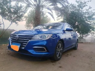 ام جى 5 2021 أزرق غامق مستعملة للبيع