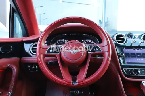 Bentley Bentayga 2021 White Used for Sale - 4