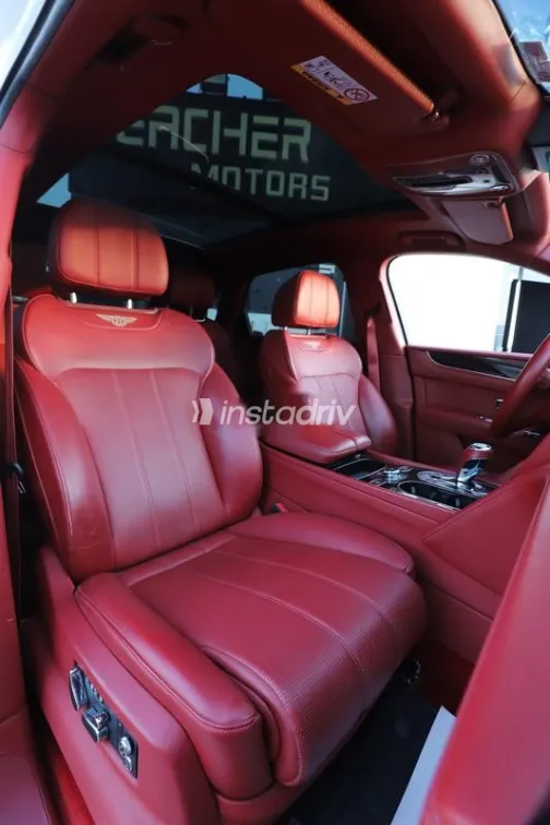 Bentley Bentayga 2021 White Used for Sale - 8