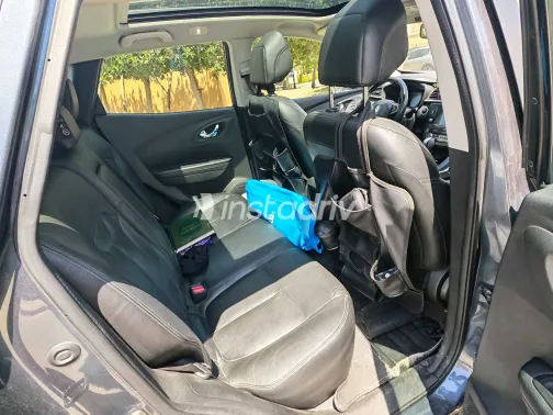 Renault Kadjar 2019 White Used for Sale - 2