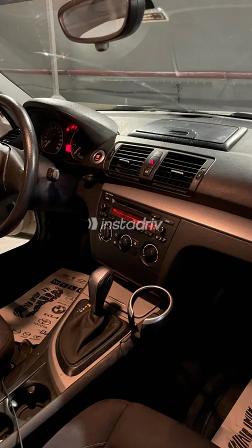 بي ام دبليو 116 2009 أبيض مستعملة للبيع - 5