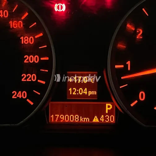 بي ام دبليو 116 2009 أبيض مستعملة للبيع - 6