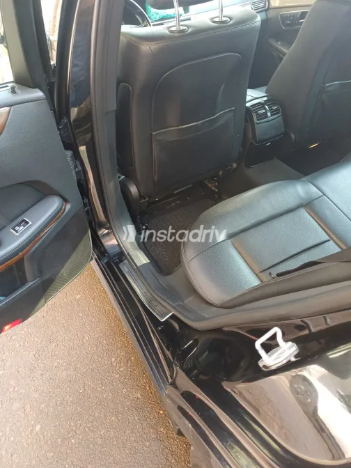 Mercedes E 250 2011 White Used for Sale - 4