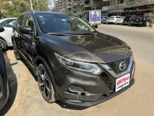 نيسان قشقاي 2019 بني مستعملة للبيع
