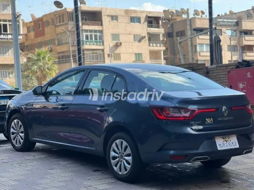 Renault Megane 2022 Gray Used for Sale - 4