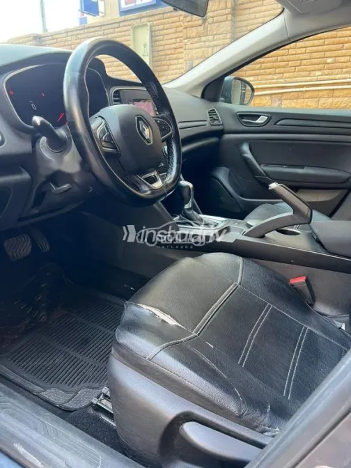 Renault Megane 2022 Gray Used for Sale - 8