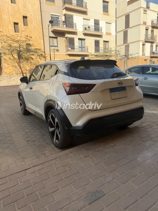 نيسان جوك 2022 أبيض مستعملة للبيع - 2