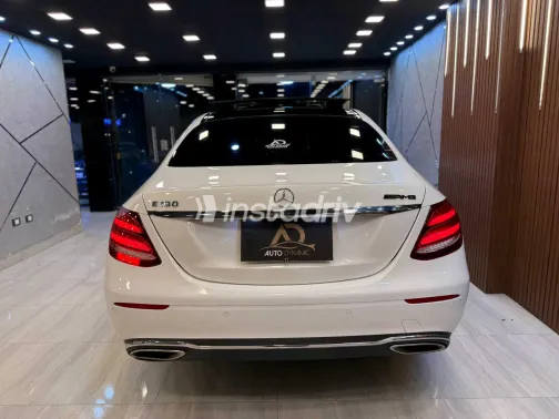 Mercedes E 180 2018 White Used for Sale - 8
