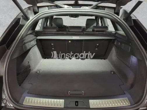 Land Rover Velar 2023 Black Used for Sale - 9