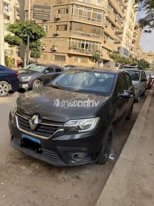 رينو لوجان 2018 أبيض مستعملة للبيع - 1