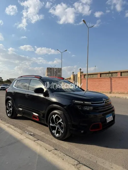 سيتروين C5 اير كروس 2020 أسود مستعملة للبيع - 1