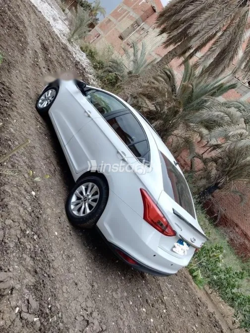 شيرى اريزو 5 2025 أبيض مستعملة للبيع - 3