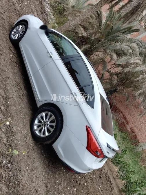 شيرى اريزو 5 2025 أبيض مستعملة للبيع - 8