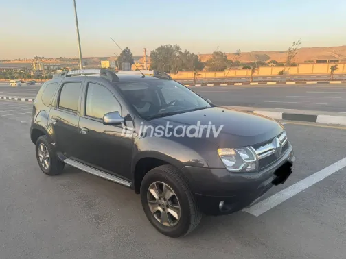 Renault Duster 2018 White Used for Sale - 5