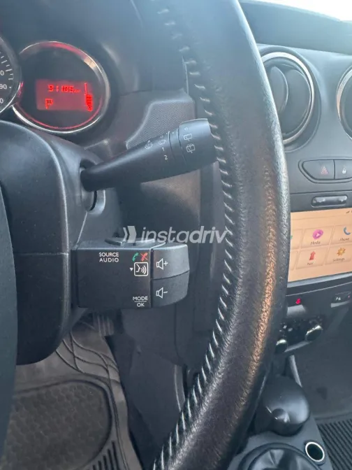 Renault Duster 2018 White Used for Sale - 9