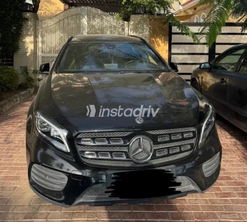 Mercedes GLA 200 2020 White Used for Sale - 1