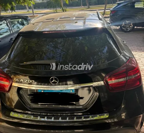 Mercedes GLA 200 2020 White Used for Sale - 3
