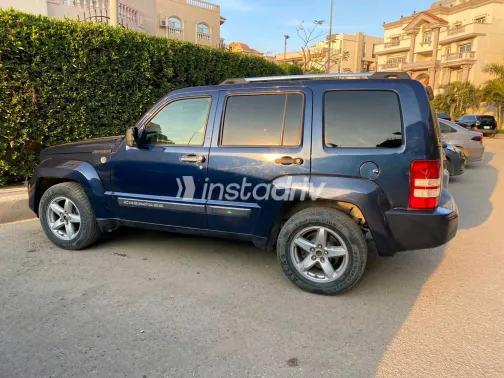 Jeep Cherokee 2008 White Used for Sale - 5