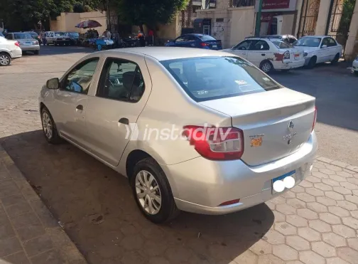 Renault Logan 2017 Silver Used for Sale - 5
