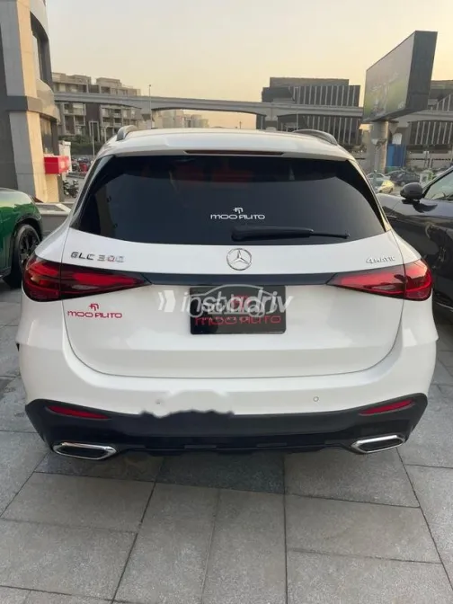 Mercedes GLC 300 2023 White Used for Sale - 6