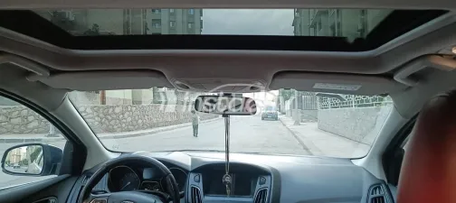 Ford Focus 2017 White Used for Sale - 6