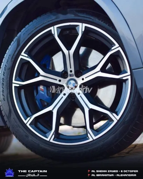BMW X5 M 2021 Gray Used for Sale - 8