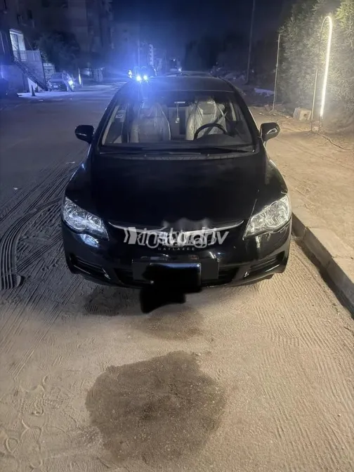 Honda Civic 2008 Black Used for Sale - 1