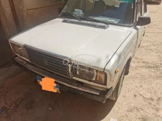 لادا 2107 2007 أبيض مستعملة للبيع