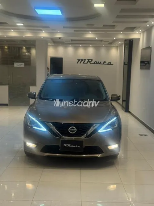 Nissan Sentra 2023 Brown Used for Sale - 3