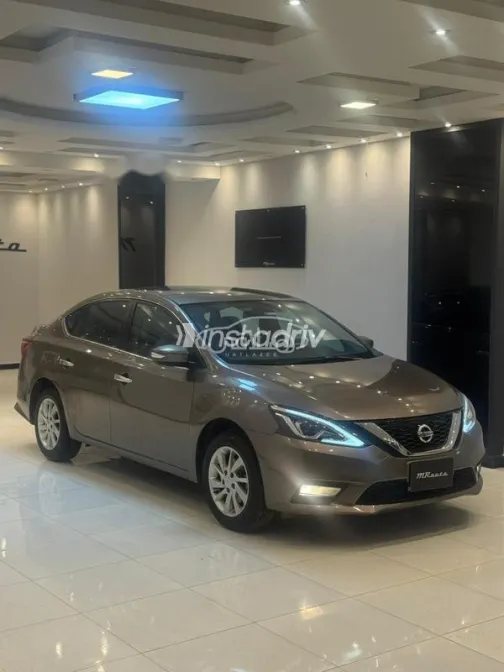 Nissan Sentra 2023 Brown Used for Sale - 7