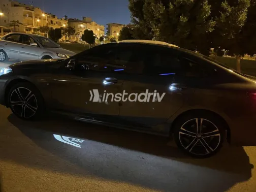بي ام دبليو 218 i 2021 رمادي غامق مستعملة للبيع - 2
