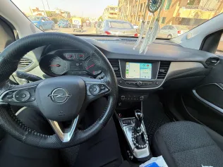 اوبل كروس لاند 2022 أبيض مستعملة للبيع