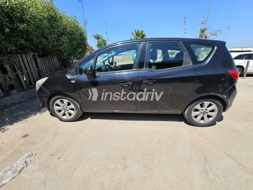 Opel Meriva 2015 White Used for Sale - 3