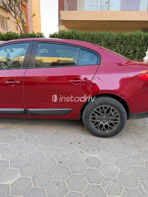 Renault Fluence 2016 White Used for Sale - 5