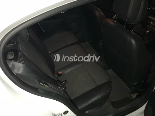 Renault Fluence 2012 White Used for Sale - 4