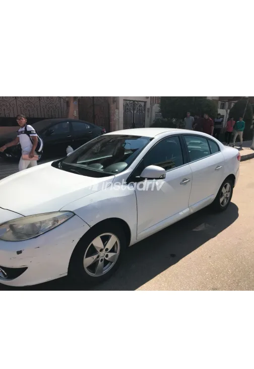 Renault Fluence 2012 White Used for Sale - 5
