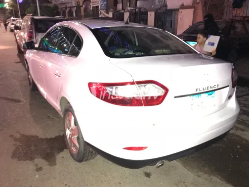 Renault Fluence 2012 White Used for Sale - 8