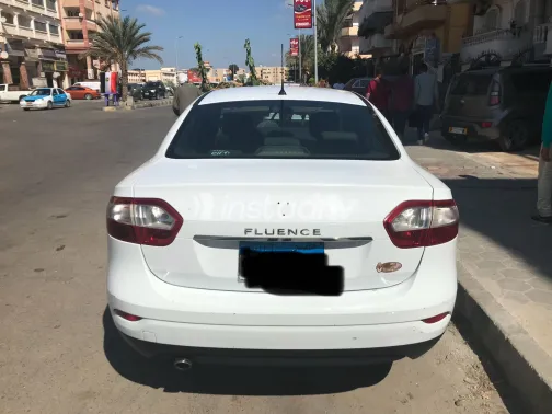 Renault Fluence 2012 White Used for Sale - 10