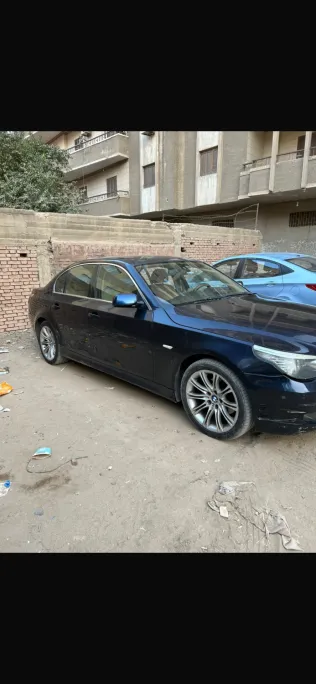بي ام دبليو 523 2007 أبيض مستعملة للبيع
