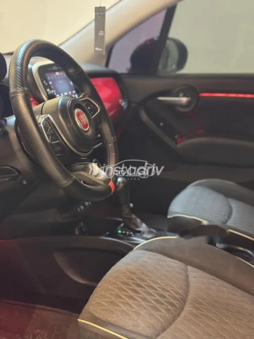 Fiat 500 X 2021 Red Used for Sale - 9