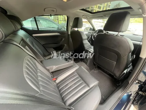 سكودا سوبيرب 2022 أزرق غامق مستعملة للبيع - 6